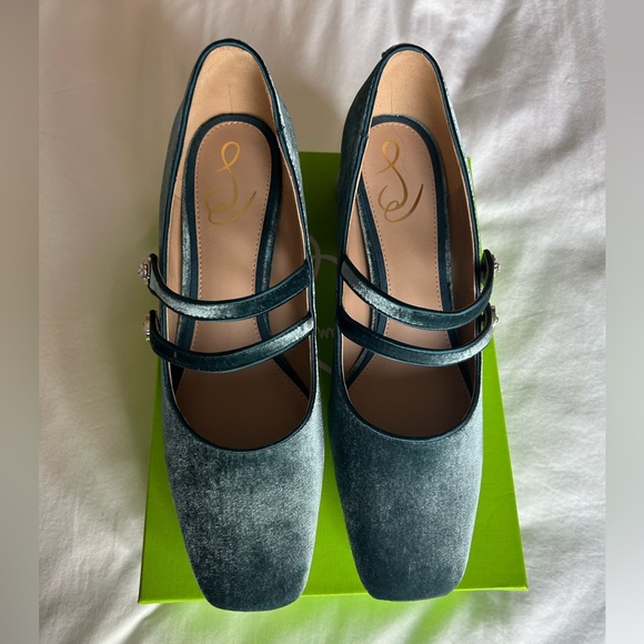 Sam Edelman: Tahira Velvet Double Strap Mary Jane Dress Pumps - Picture 2 of 5